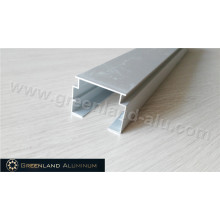 Carril ciego vertical de aluminio plateado anodizado de 32 mm de altura